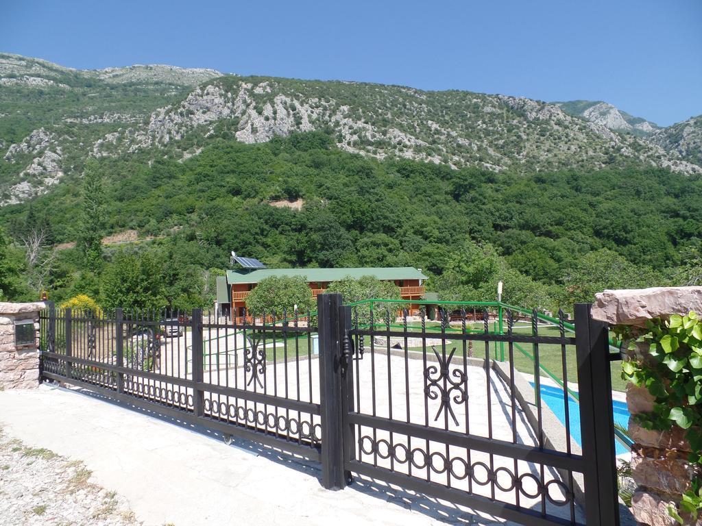 Guest House Jadran Pol Petrovac Kültér fotó