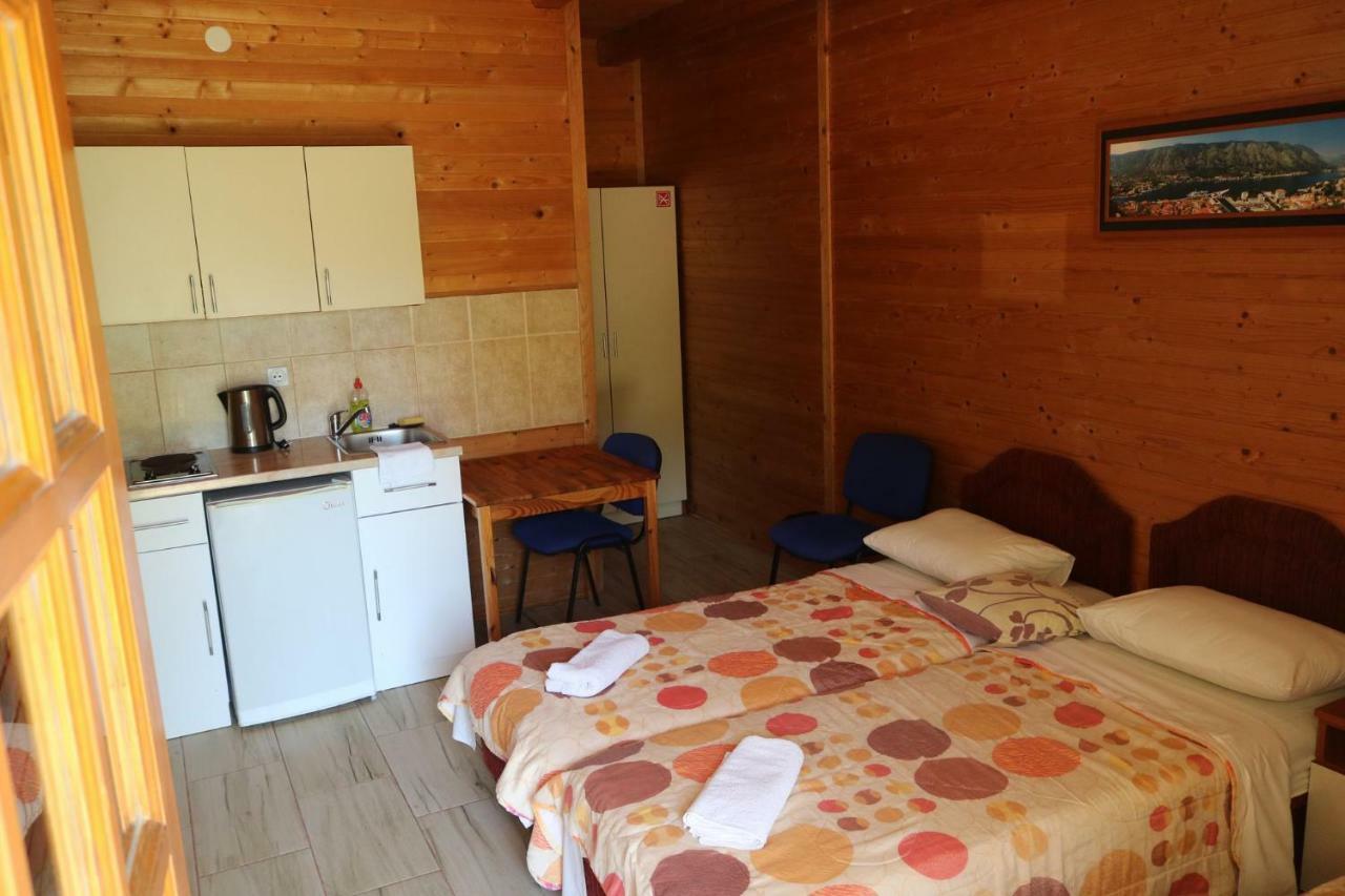 Guest House Jadran Pol Petrovac Kültér fotó